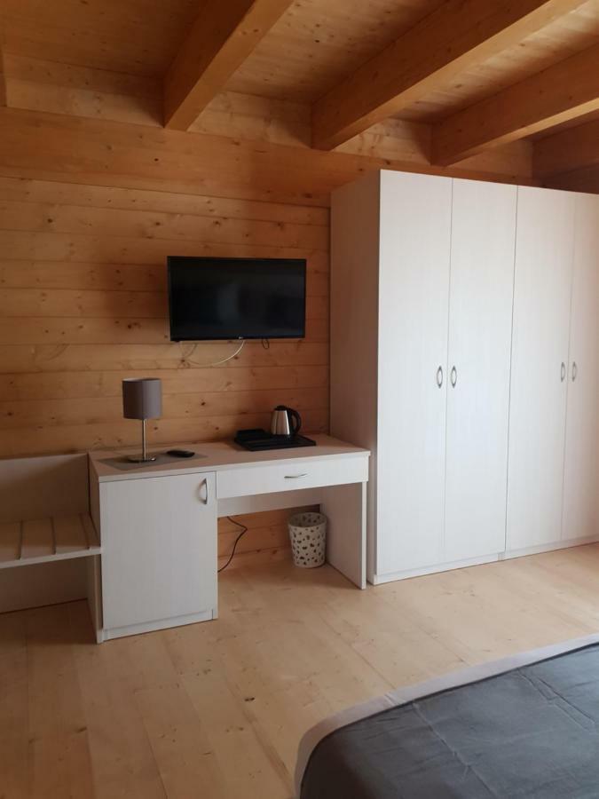 Lorica Suite Lago Exterior foto