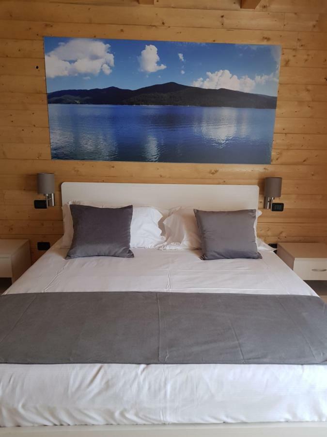 Lorica Suite Lago Exterior foto